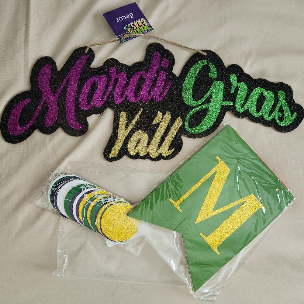 Mardi Gras Decorations